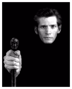 Robert Mapplethorpe nel Self-Portrait del 1988, mostra all’Ara Pacis di Roma